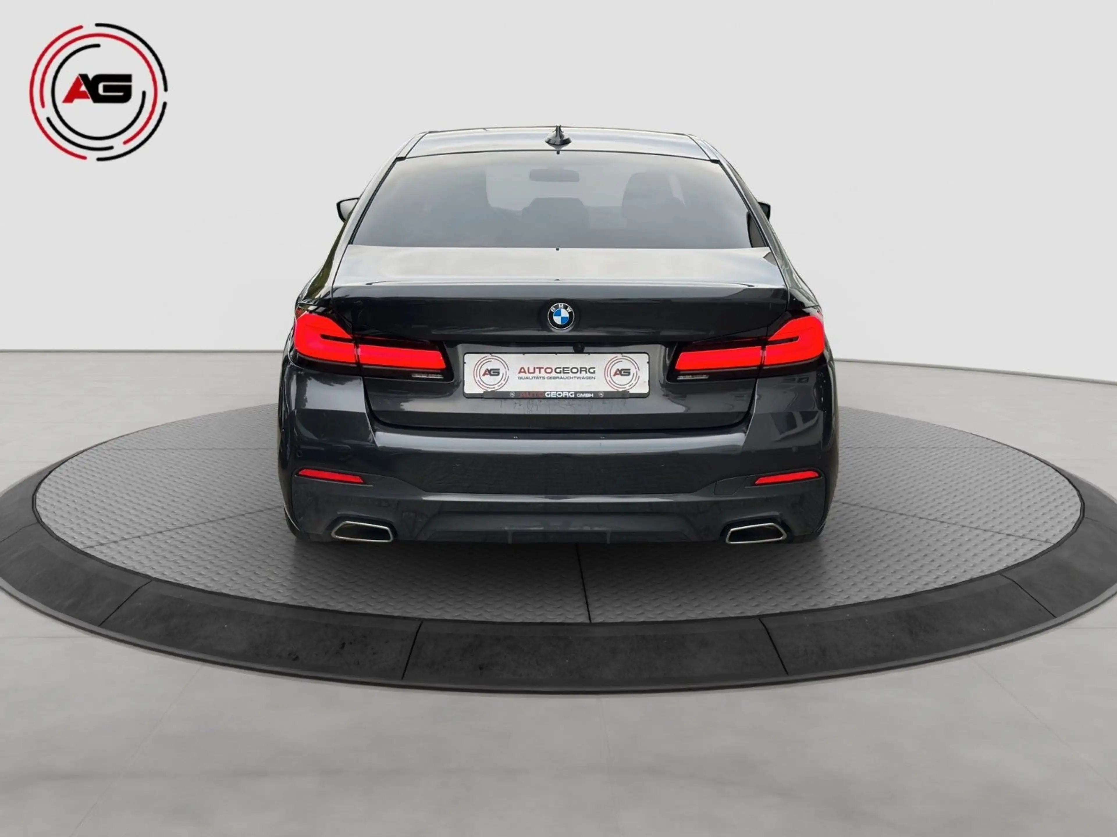 BMW 520 d M-SPORT LC.PRO LASER CARPLAY HUD KAMERA 19" — photo 6