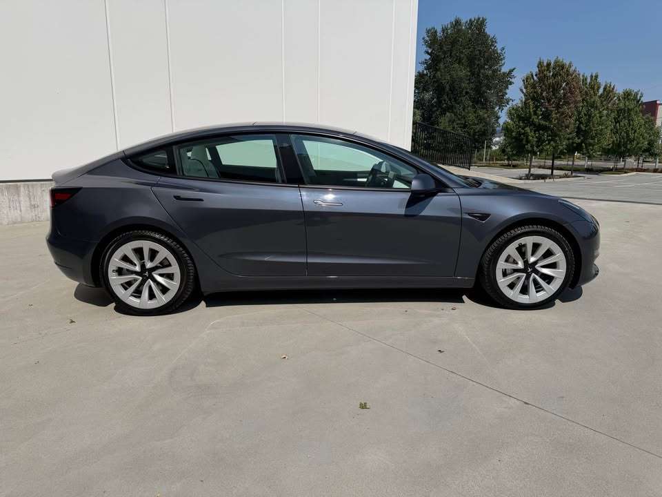 2023 Tesla Model 3 SR+ CLEAN TITLE LOCAL BC VEHICLE WHITE INTERIOR — снимка 1