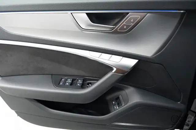 Audi A6 view 28
