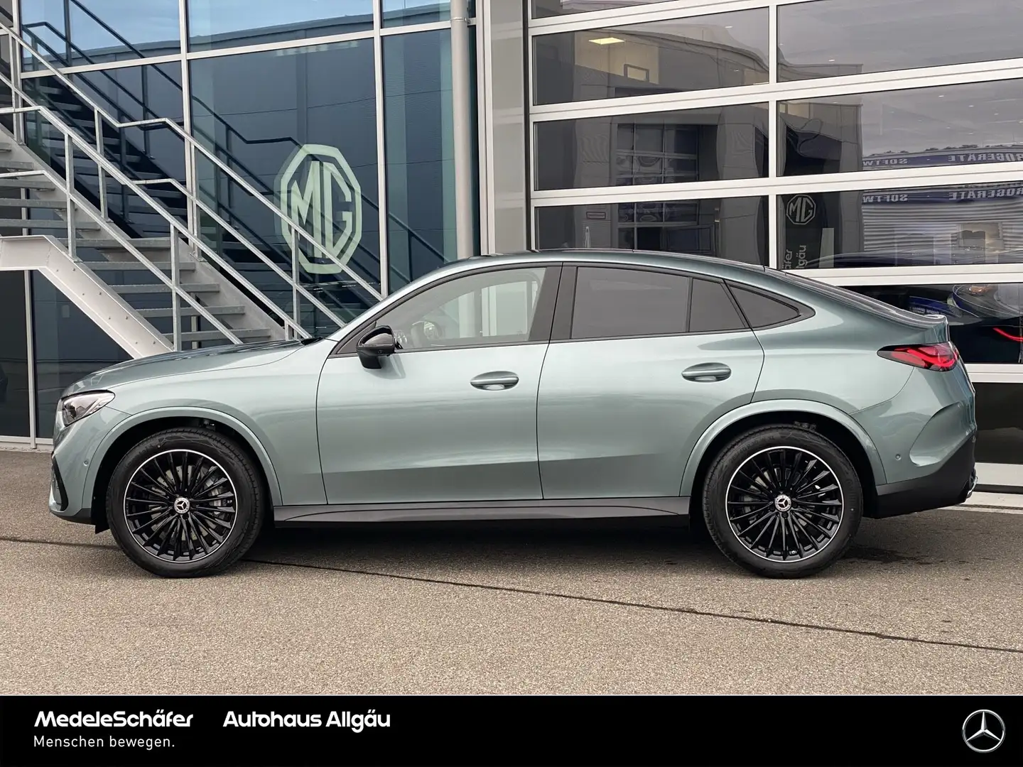 Mercedes-Benz GLC 200 GLC 200 4M Coupé AMG Night Distr AHK Burm Pano Argent - 2