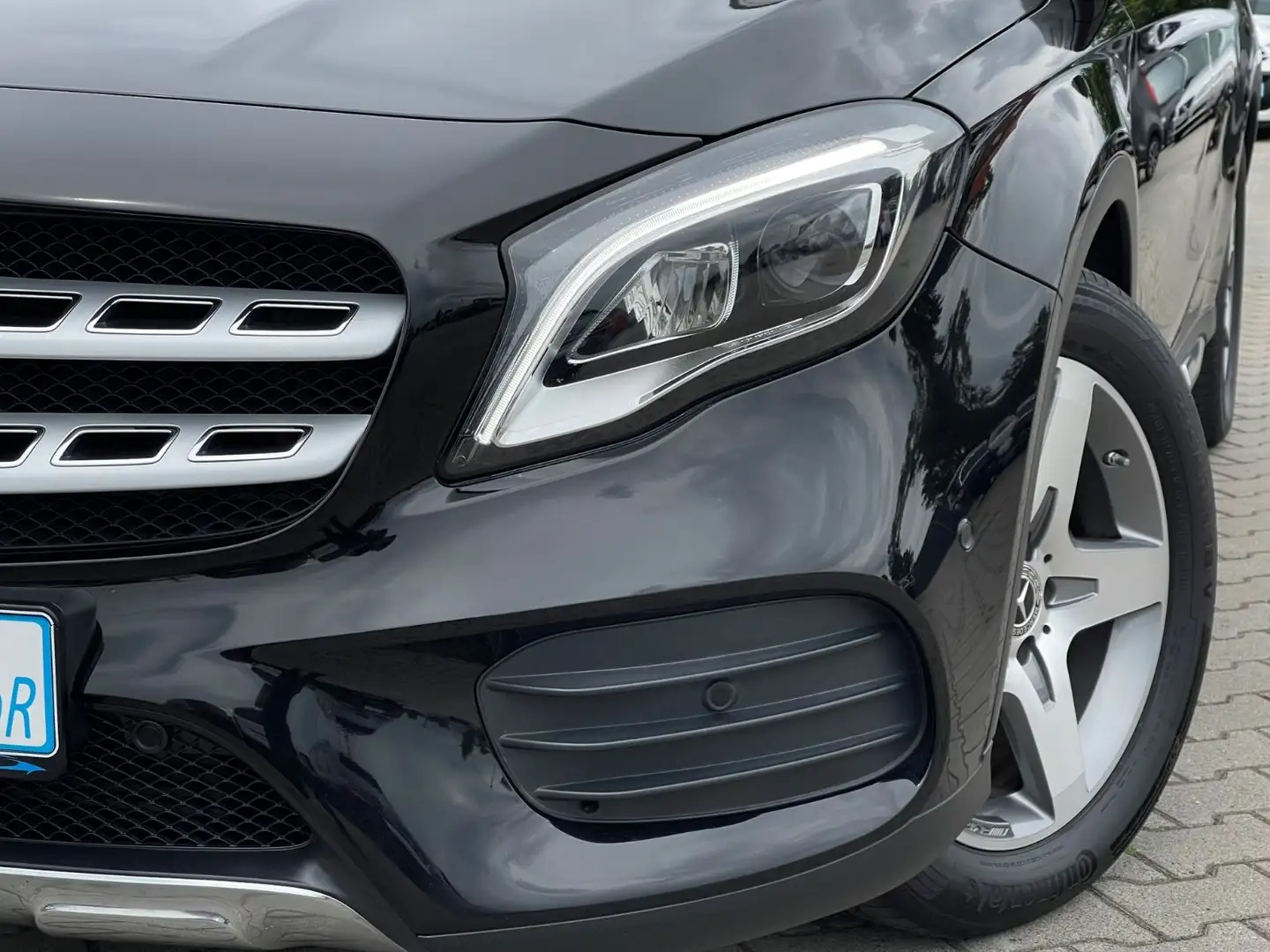 Mercedes-Benz GLA 200 AMG Line-Scheckheft-DAB-LED-18"LM Noir - 2