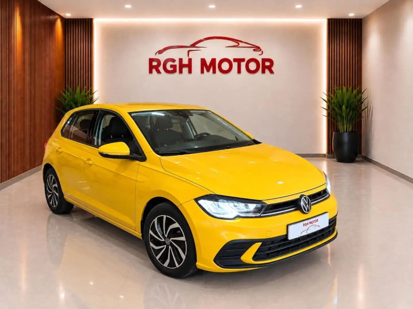Volkswagen Polo 1.0 TSI Life 70kW Amarillo - 1