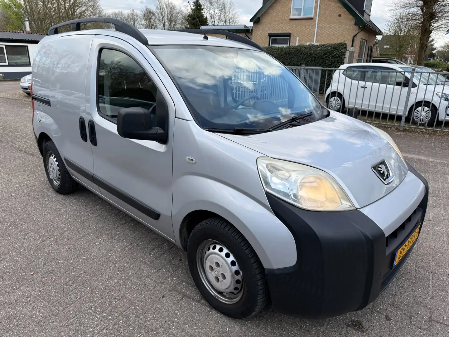 Peugeot Bipper 1.4 HDi XT AIRCO NWE APK NAP Gris - 2