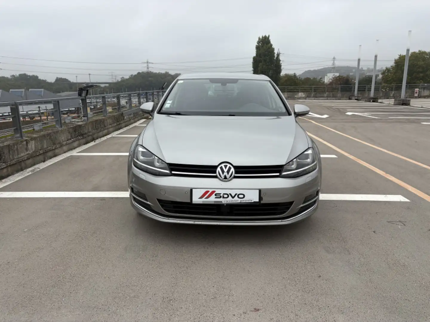 Volkswagen Golf 2.0 TDI 150CH BLUEMOTION TECHNOLOGY FAP CARAT DSG6 5P Grijs - 2