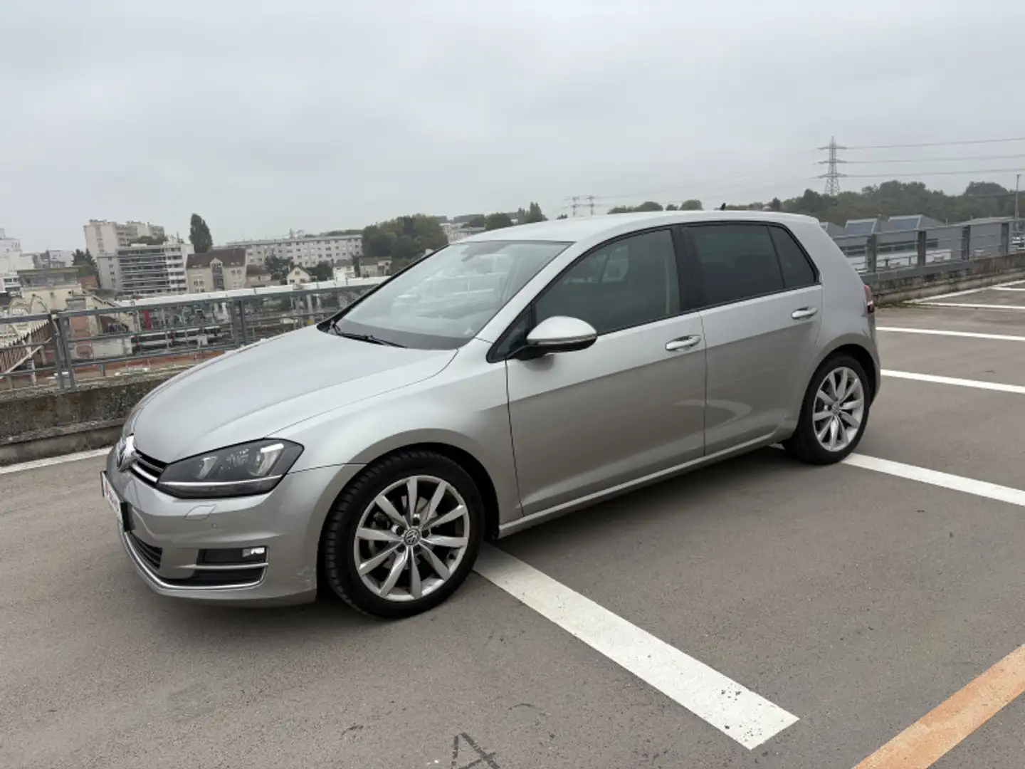 Volkswagen Golf 2.0 TDI 150CH BLUEMOTION TECHNOLOGY FAP CARAT DSG6 5P Grijs - 1