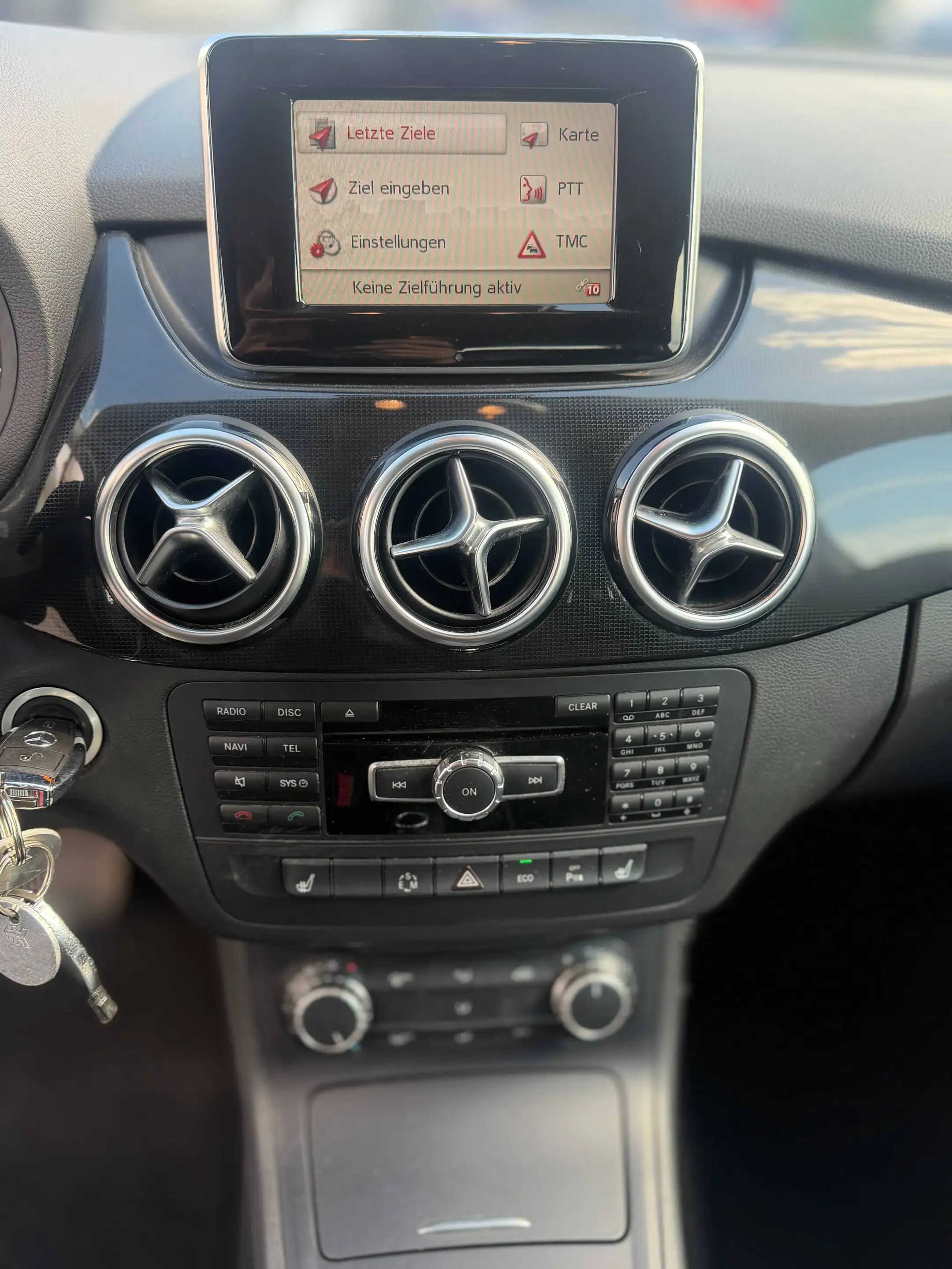 Mercedes-Benz B 200 CDI 1-Hand — photo 12