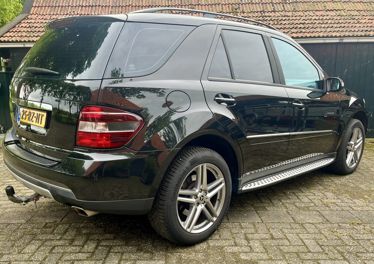 Mercedes-Benz ML 500 V8, Trekhaak, Panoramadak, Youngtimer Schwarz - 2