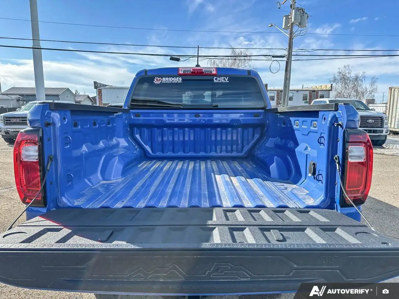GMC Canyon снимка GMC Canyon