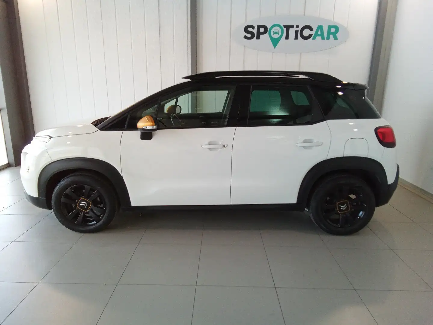 Citroen C3 Aircross BlueHDi 110 S&S Rip Curl Bianco - 2