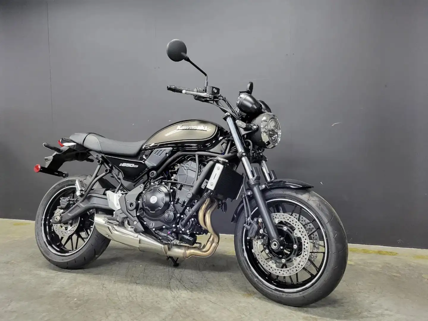 Kawasaki Z 650 RS (A2 mogelijk - BTW motor) - 1