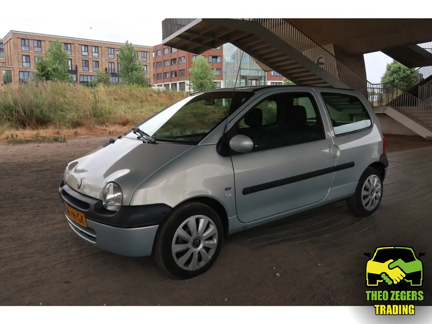 Renault Twingo 1.2-16V Privilège Grijs - 1