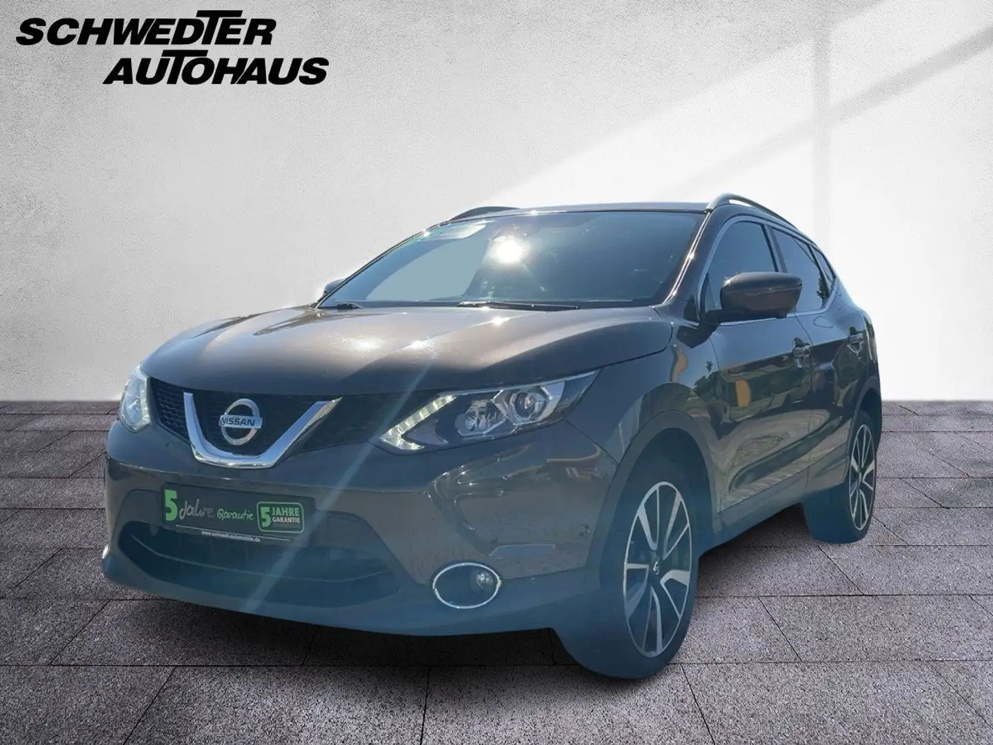 Nissan Qashqai 1.6 DIG-T Tekna LED+Navi+SHZ+2xKlima+360 Brun - 2