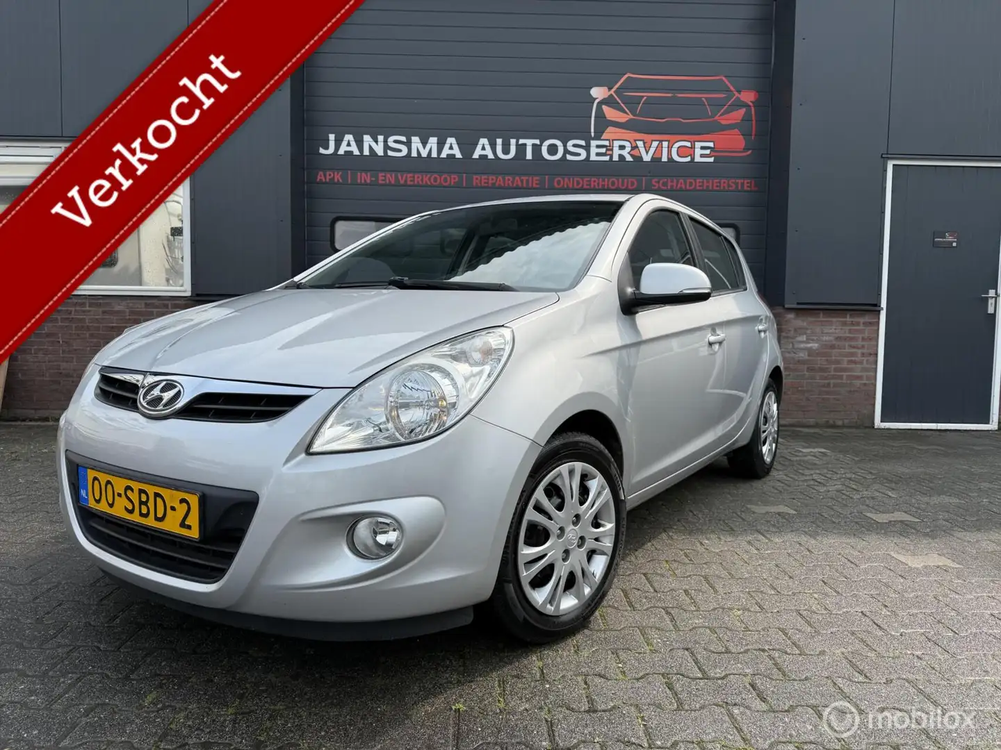 Hyundai i20 1.2i i-Motion siva - 1