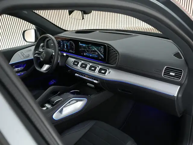 Mercedes-Benz Gle view 3