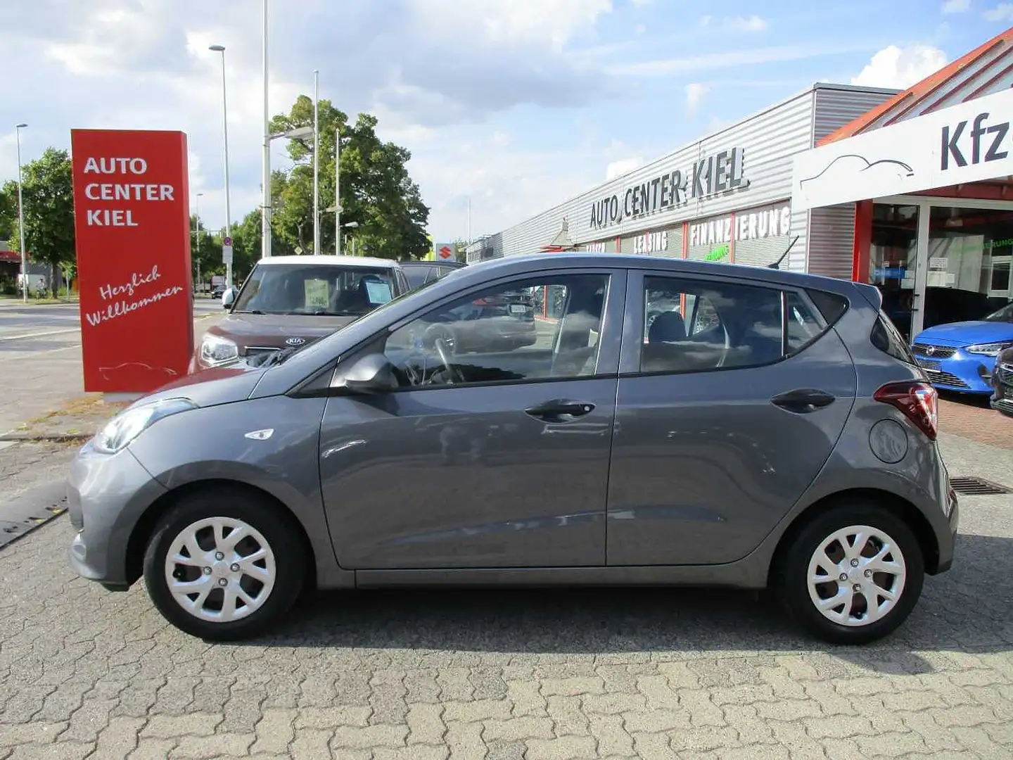 Hyundai i10 1.0 blue Select *1. Hand*Klimaanlage*5-türig Grau - 2