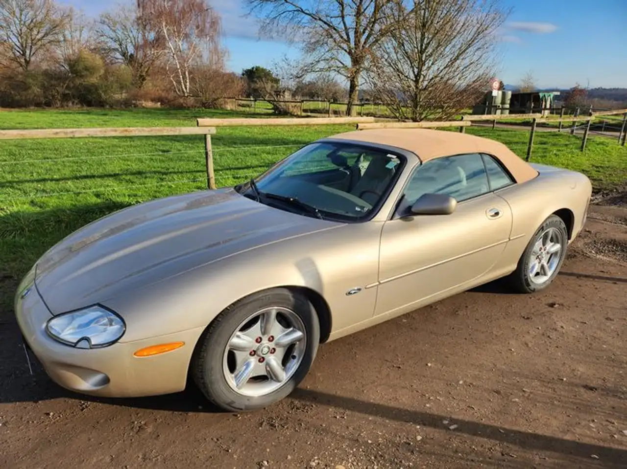 Jaguar XK8 Cabriolet, foto 4