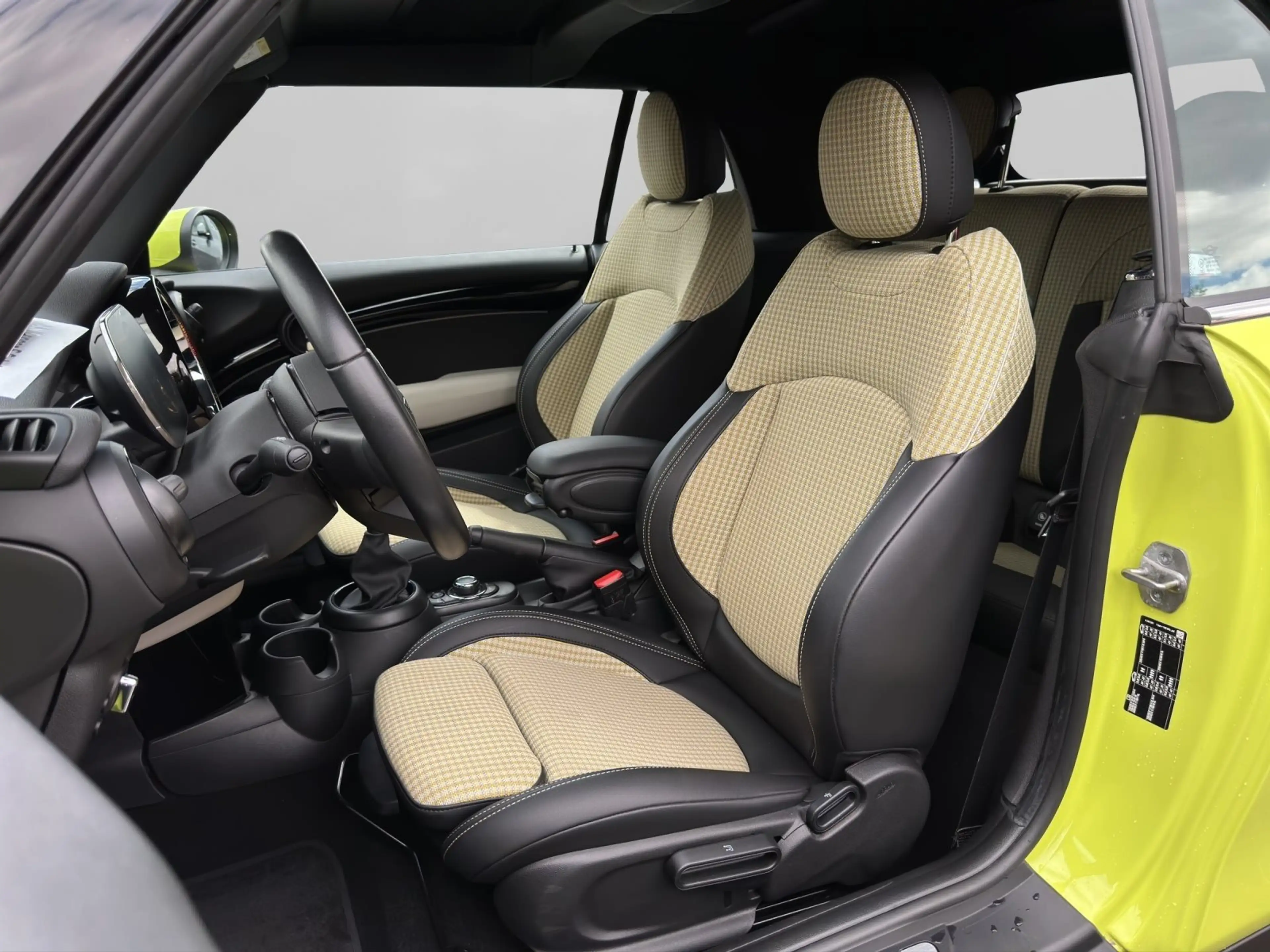 MINI Cooper S Cabrio Cooper S Cabrio Komfort-Plus-Paket LED RFK Navi Ko — photo 7