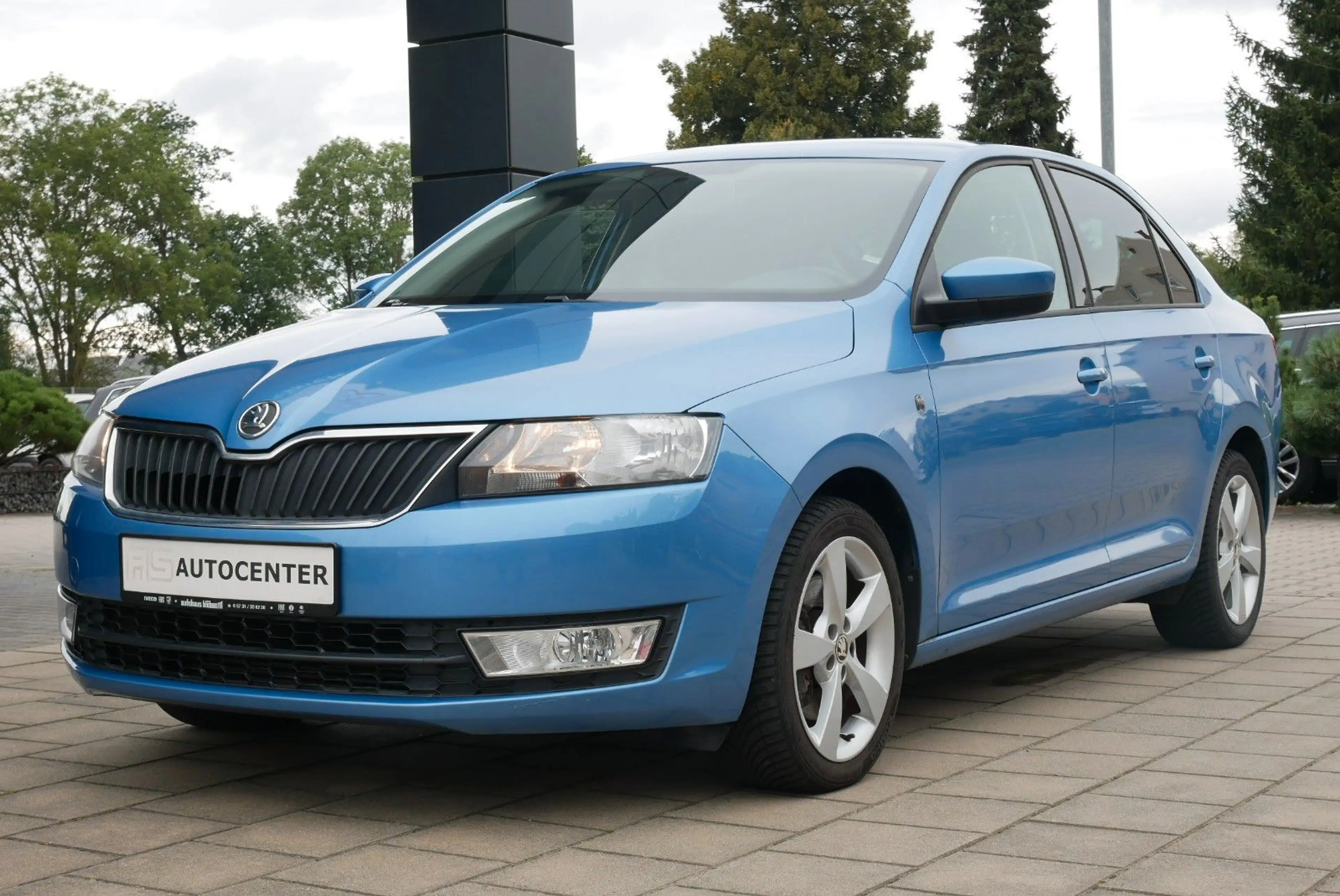 Skoda Rapid/Spaceback Limousine 1.6 TDI Elegance AHK PDC 16"Alu — photo 5