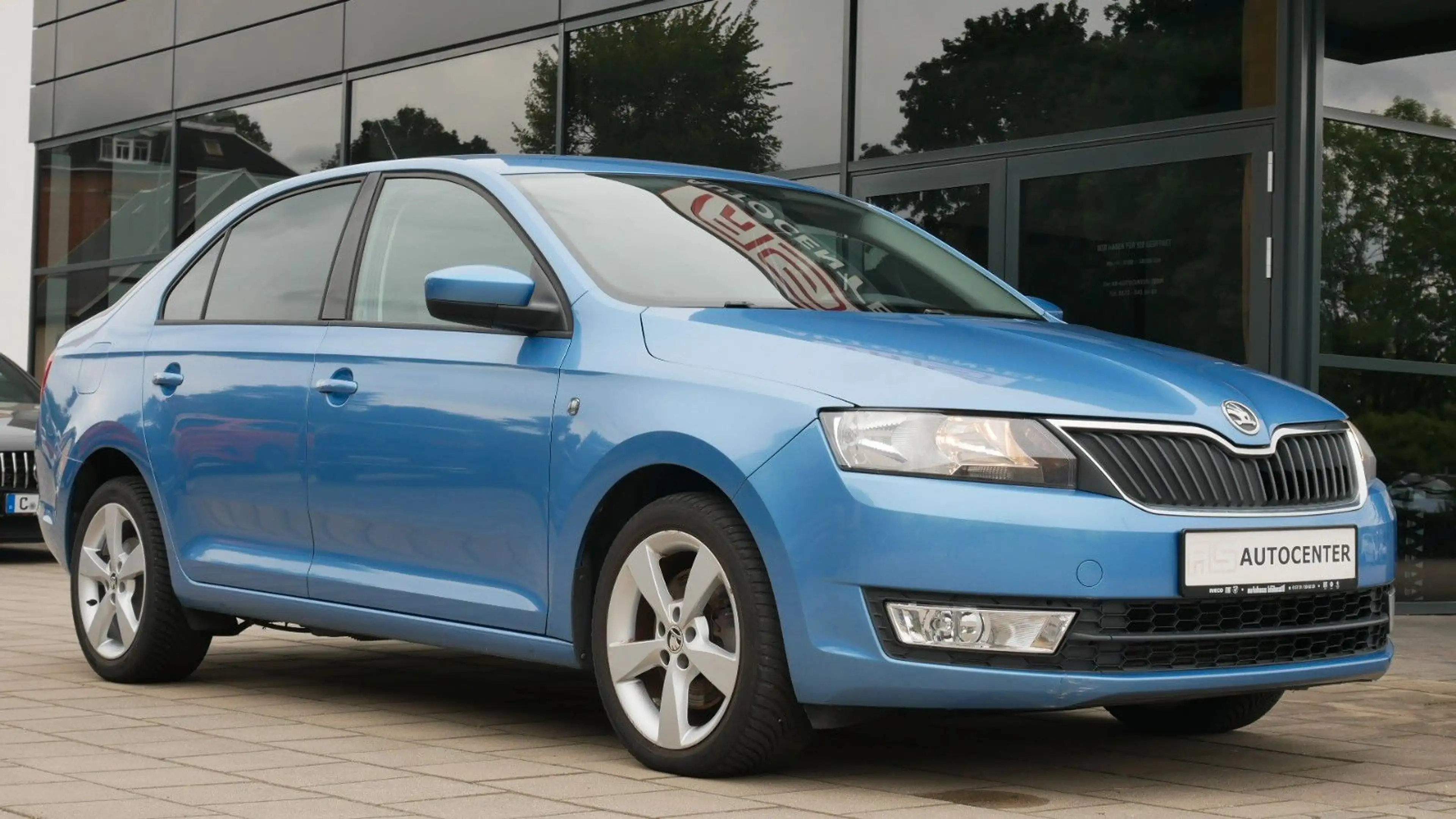 Skoda Rapid/Spaceback Limousine 1.6 TDI Elegance AHK PDC 16"Alu — photo 7