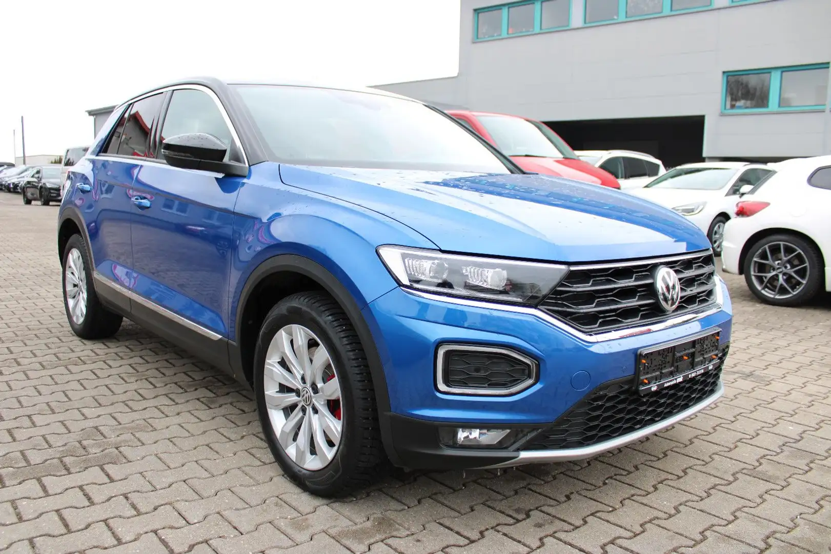 Volkswagen T-Roc 1.5 TSI Navi,PDC,LED,SHZ,ACC Blau - 2