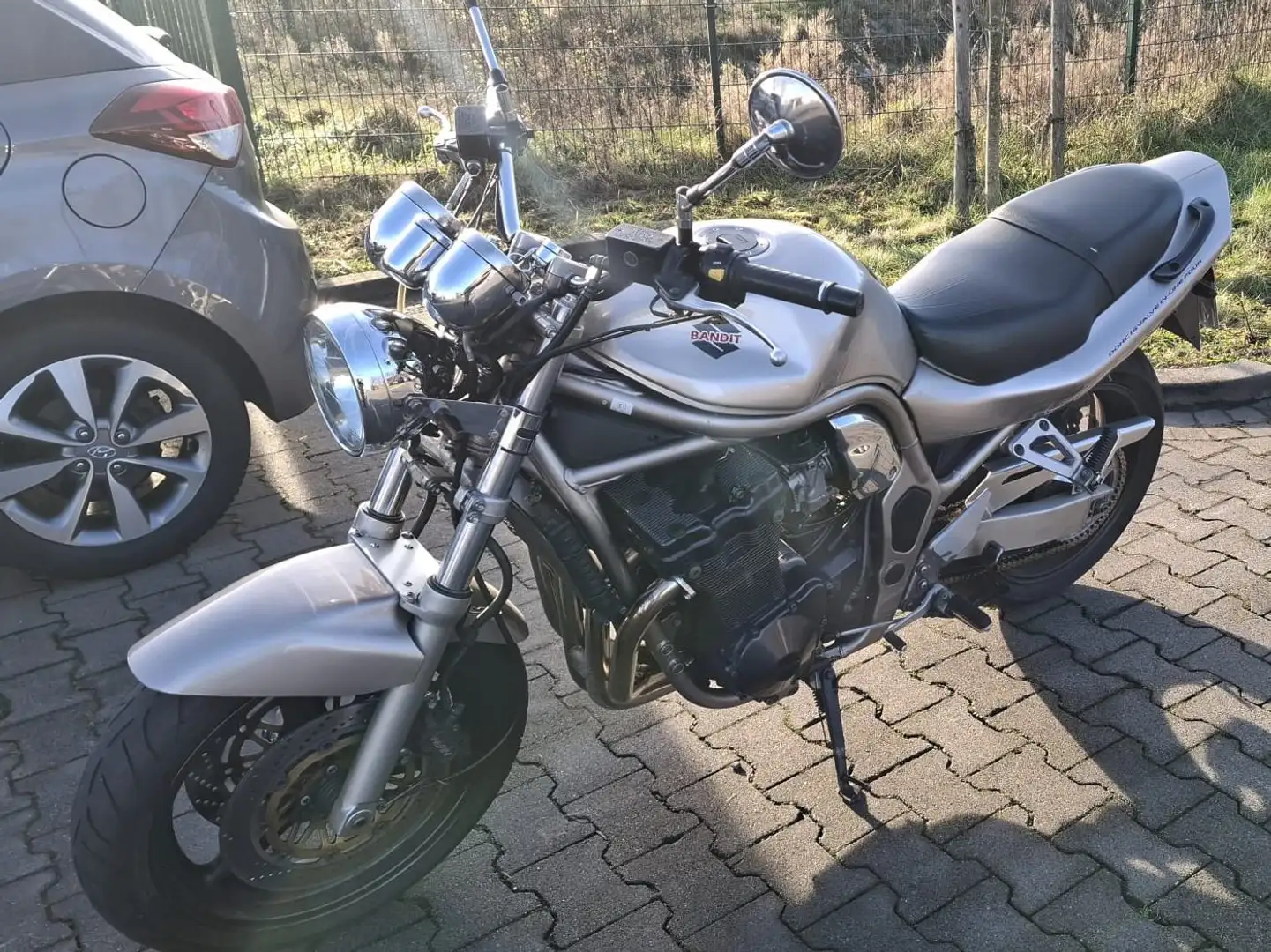 Suzuki Bandit 1200 Gold - 1