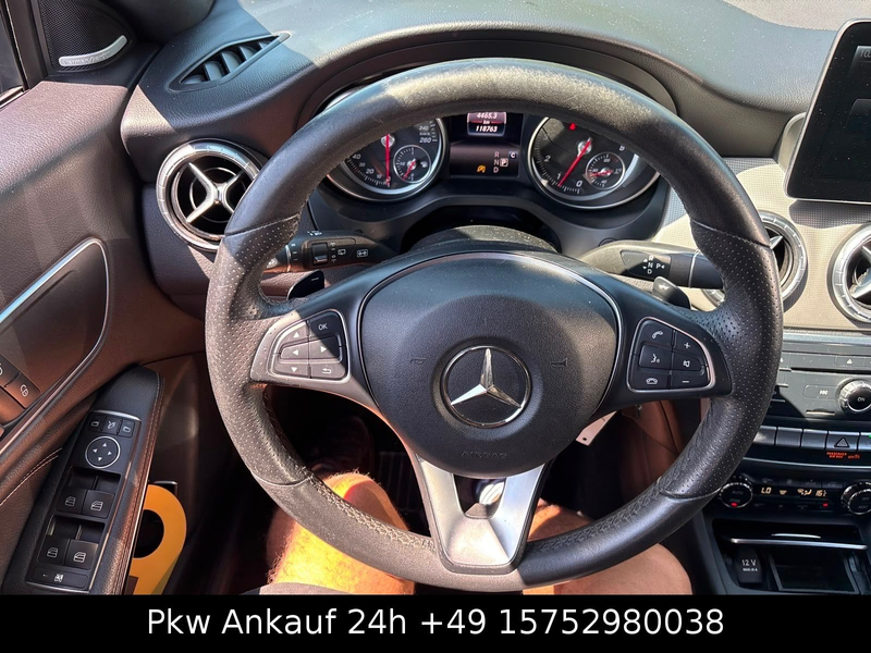 Mercedes-Benz CLA 250 — photo 2