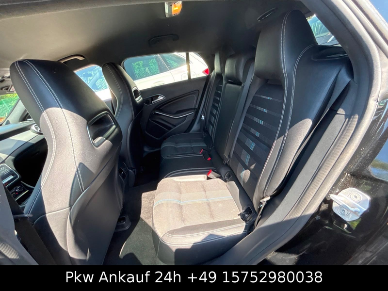 Mercedes-Benz CLA 250 — photo 12