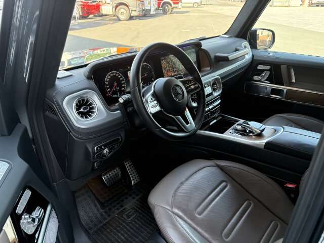 Mercedes-Benz G 400