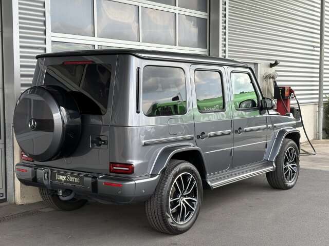 Mercedes-Benz G 400