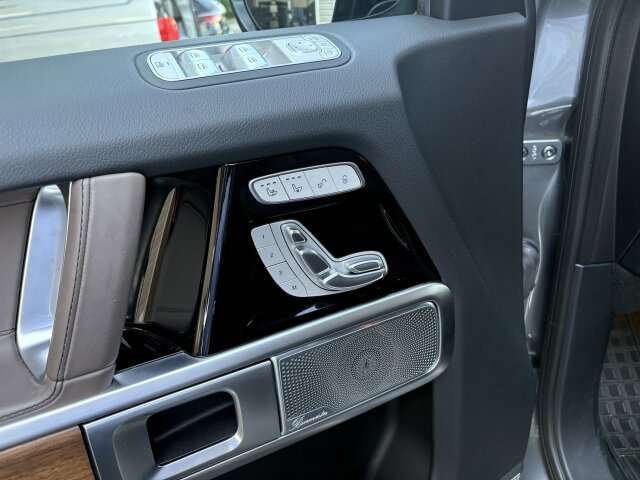 Mercedes-Benz G 400