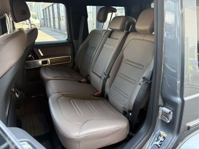 Mercedes-Benz G 400