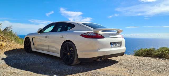 Porsche Panamera Vollaustattung Keyless Go Spoiler Sound Modul TV