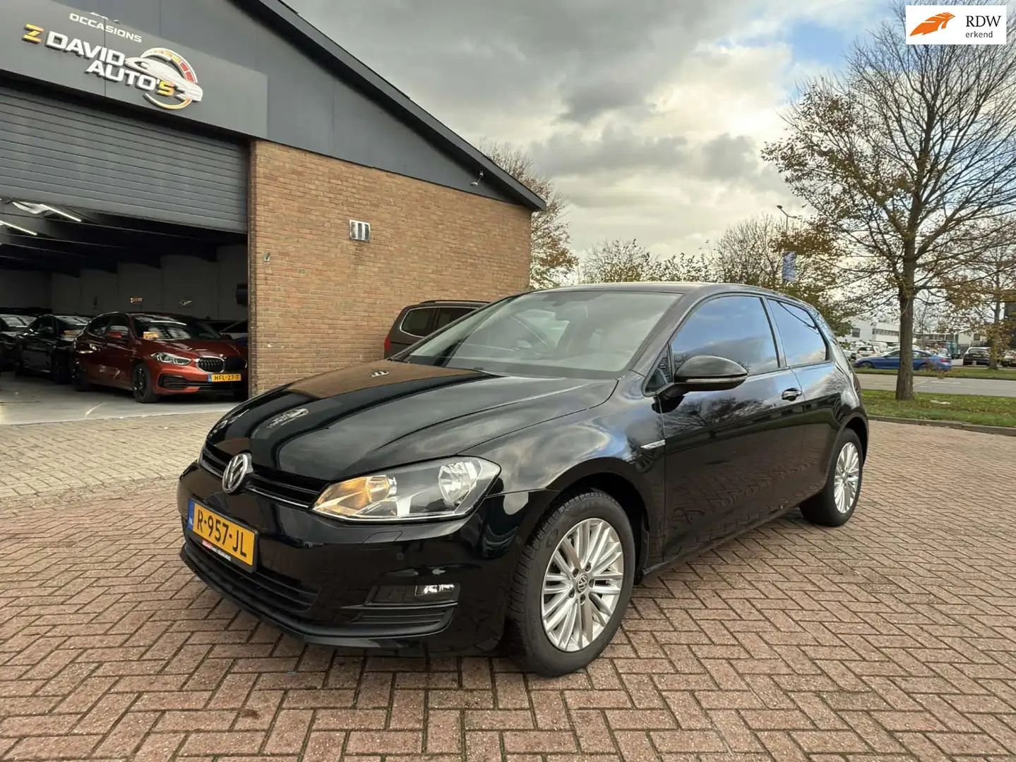 Volkswagen Golf 1.2 TSI Highline automaat / stoelver Noir - 1