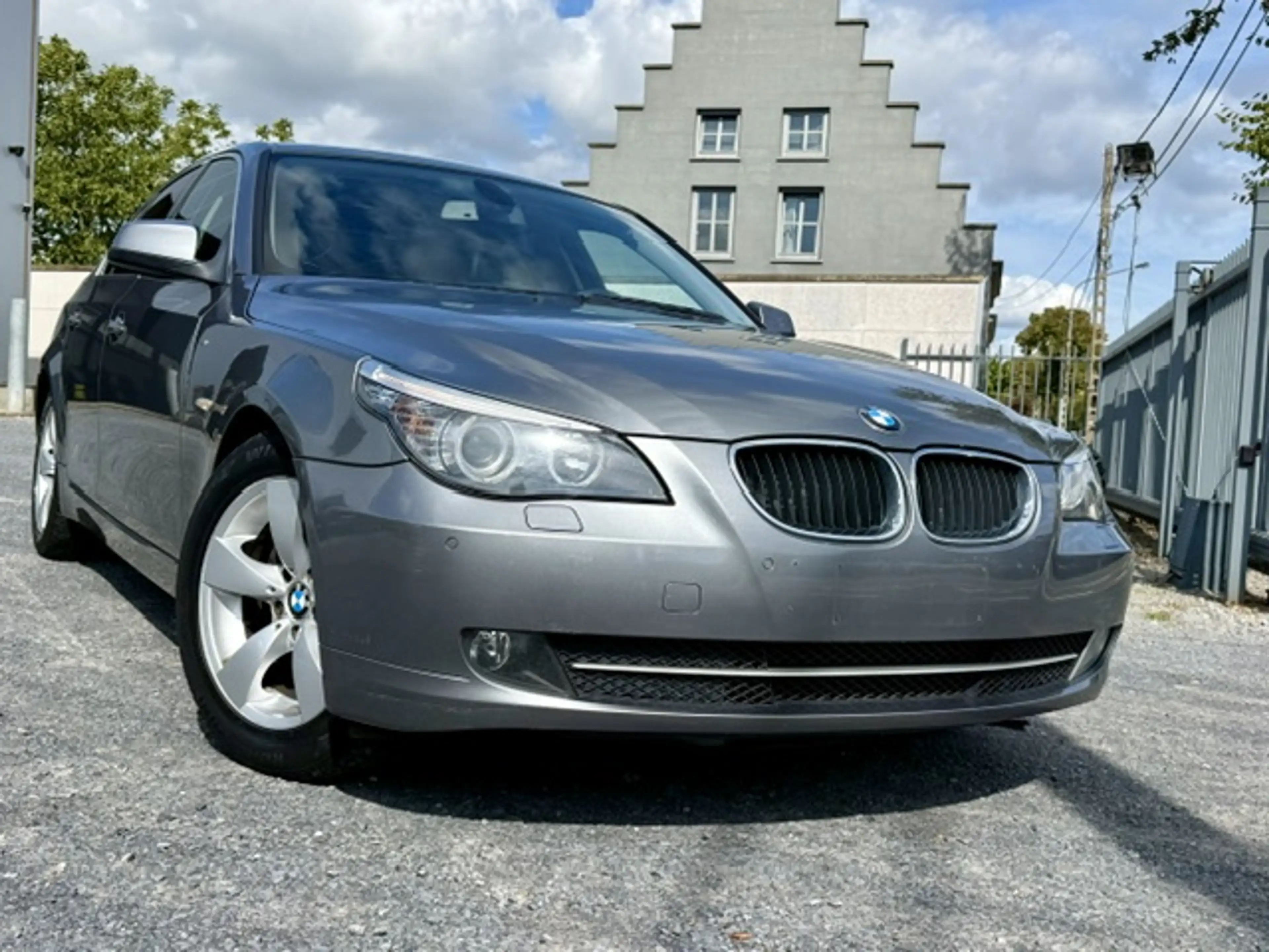 BMW 520 d Euro5 Leder Navi PDC Cruise 188.000Km Carpass