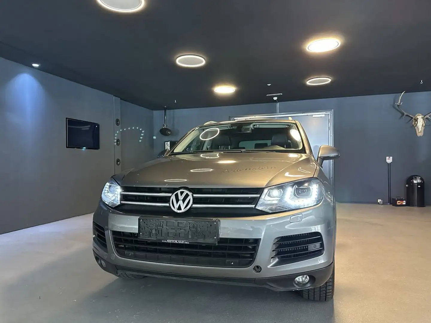 Volkswagen Touareg V6 TDI BMT Export oder Händler Grau - 2