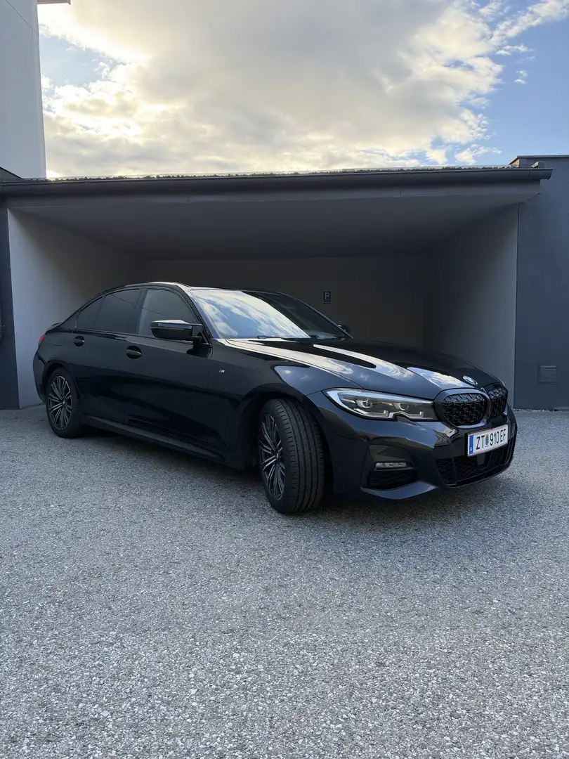 BMW 320 BMW 320i xDrive M Sport Aut. | Harman Kardon | ACC Schwarz - 1