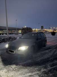 320i Touring