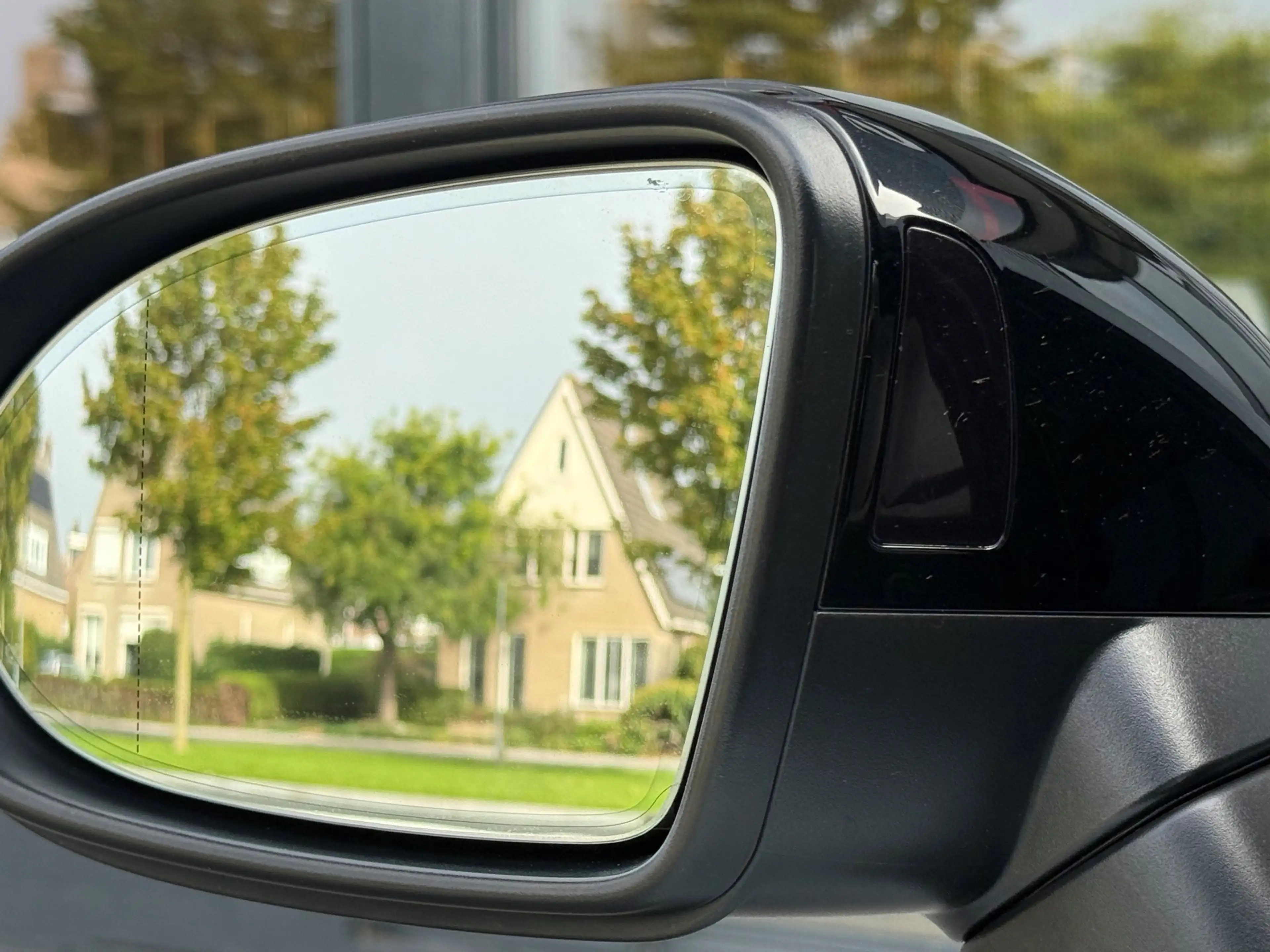 Volkswagen Arteon 2.0 TSI R Line Virtual Pano Keyless Camera — photo 24