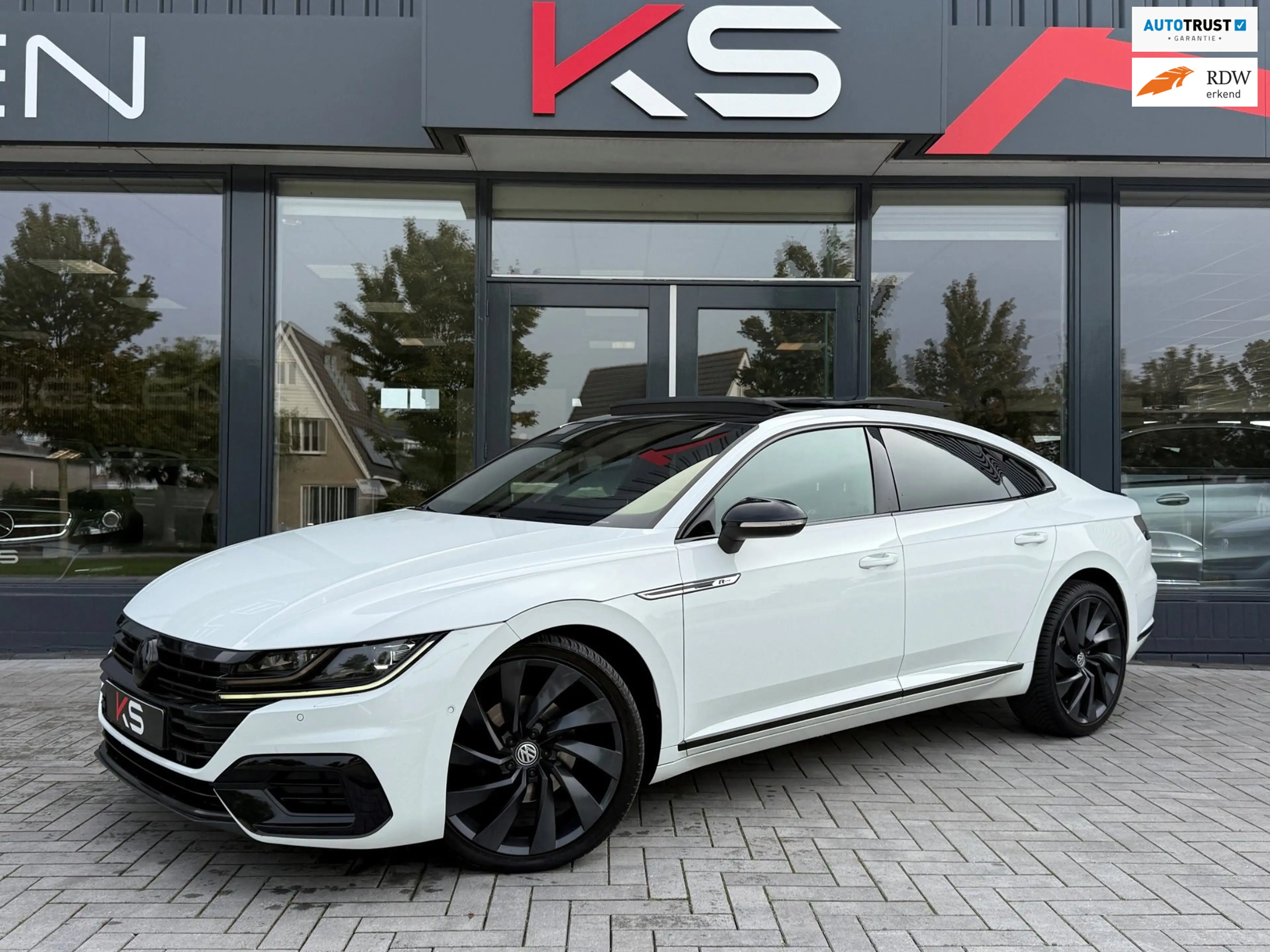 Volkswagen Arteon 2.0 TSI R Line Virtual Pano Keyless Camera