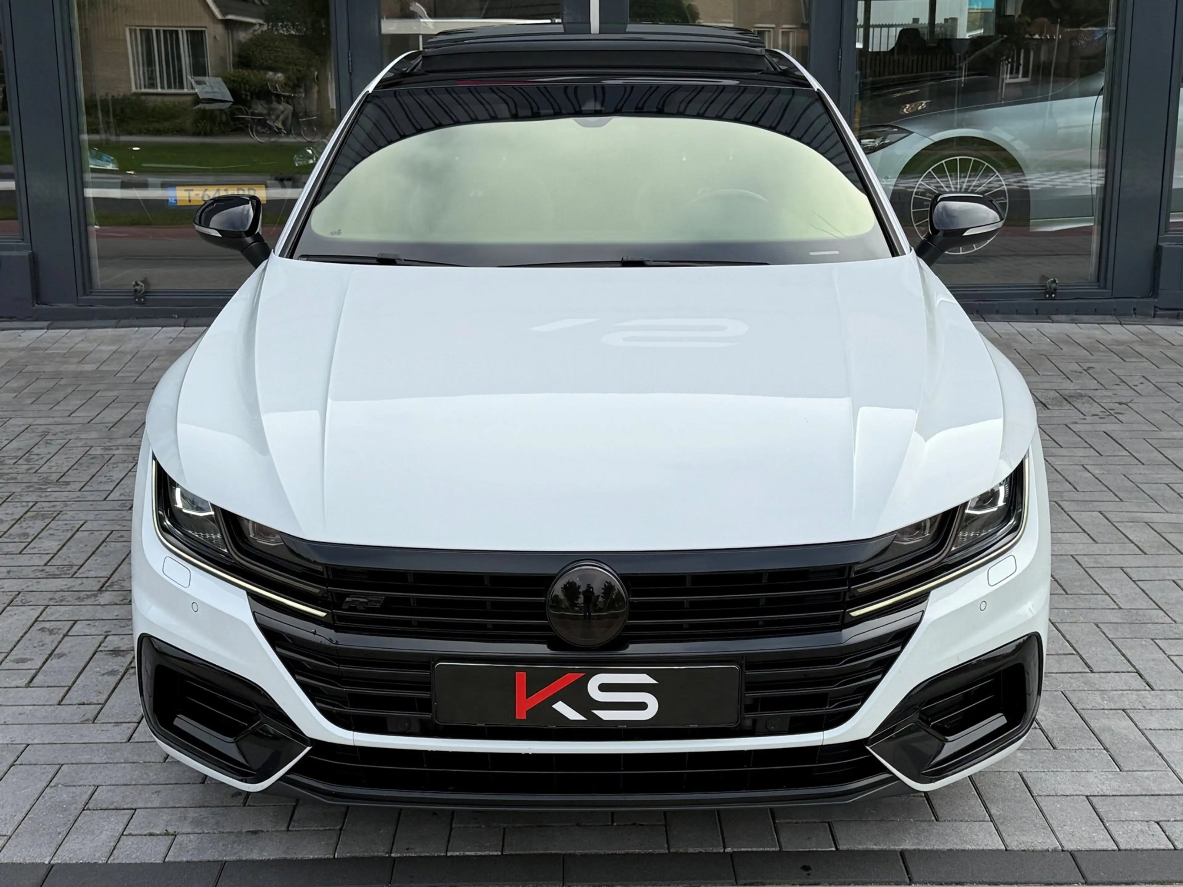 Volkswagen Arteon 2.0 TSI R Line Virtual Pano Keyless Camera — photo 3