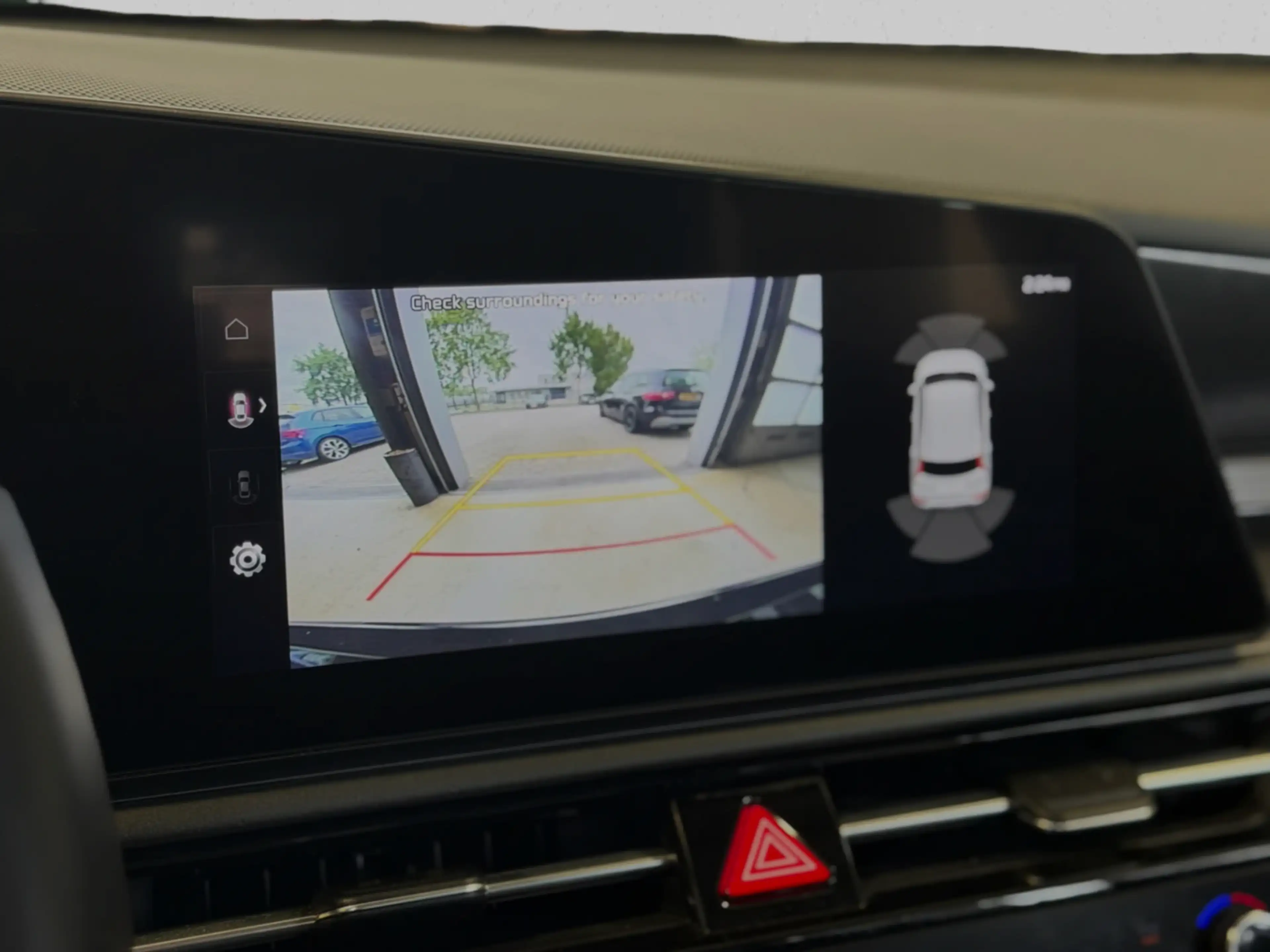 Kia e-Niro EV DynamicLine 64.8 kWh(NL-auto, 1e Eig, Dealer On — photo 7