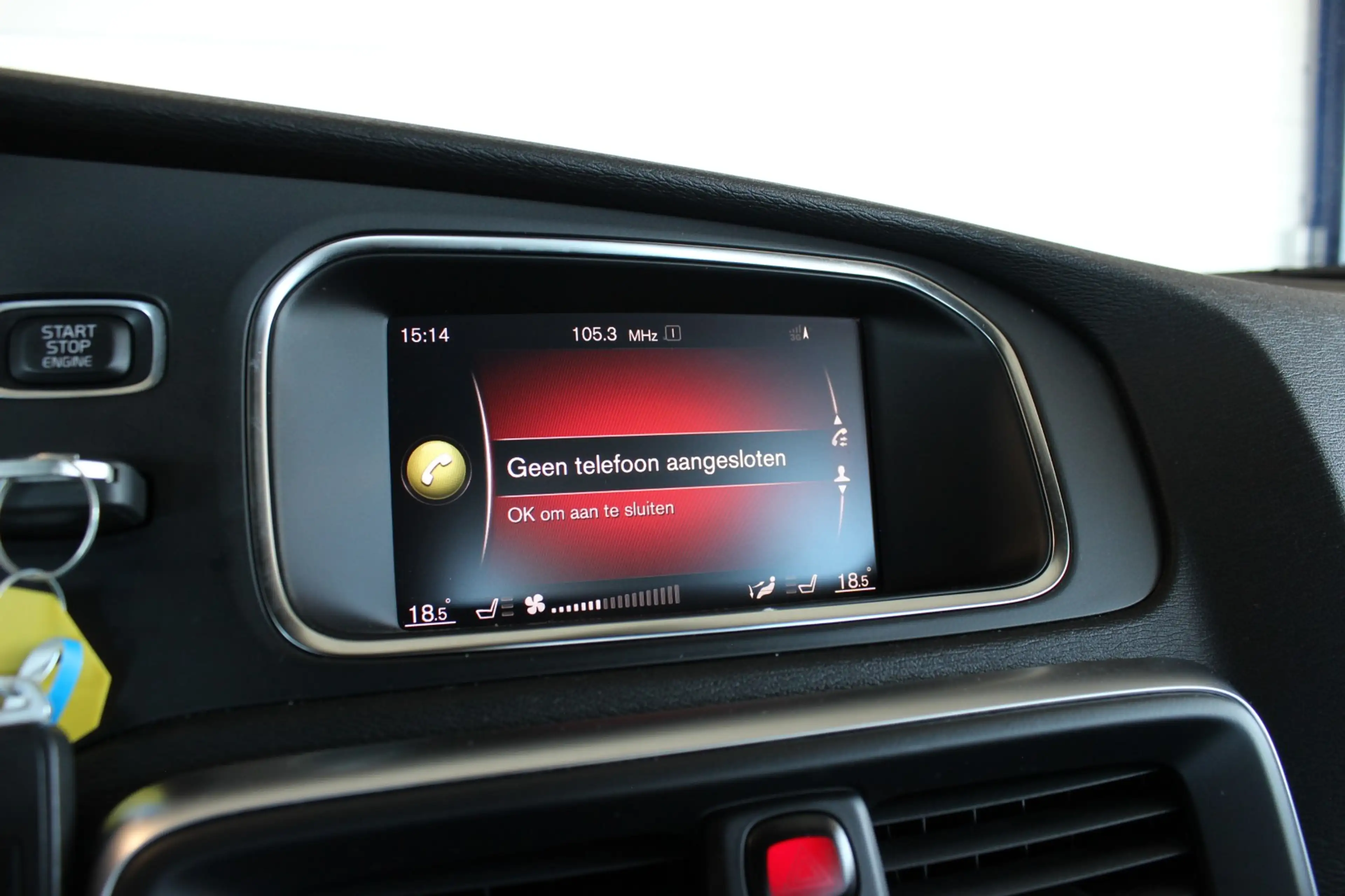 Volvo V40 2.0 T4 Business Sport Trekhaak | Bluetooth | LED | — photo 15