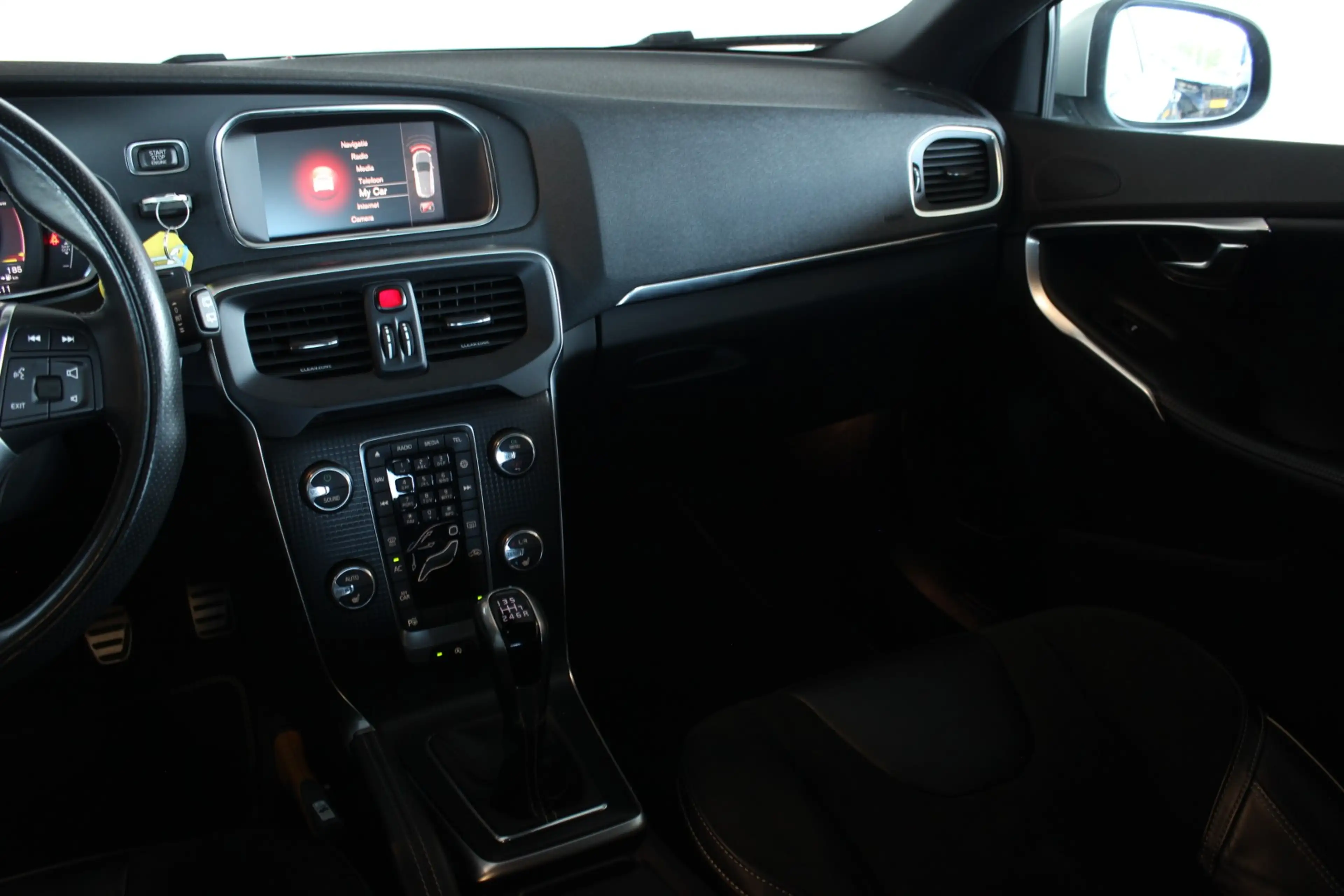 Volvo V40 2.0 T4 Business Sport Trekhaak | Bluetooth | LED | — photo 12