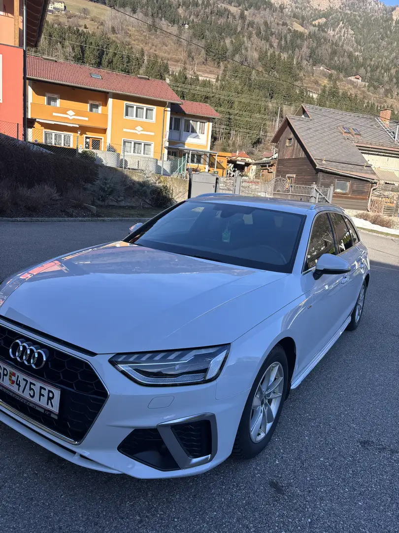 Audi A4 A4 Avant 40 TFSI quattro S-line S-tronic S-line Weiß - 1