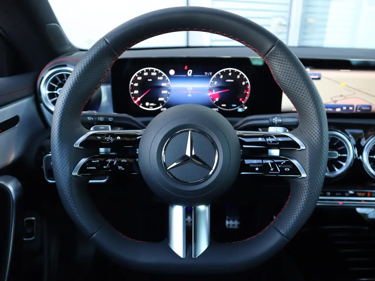 Mercedes-Benz CLA 2026 — фото 15