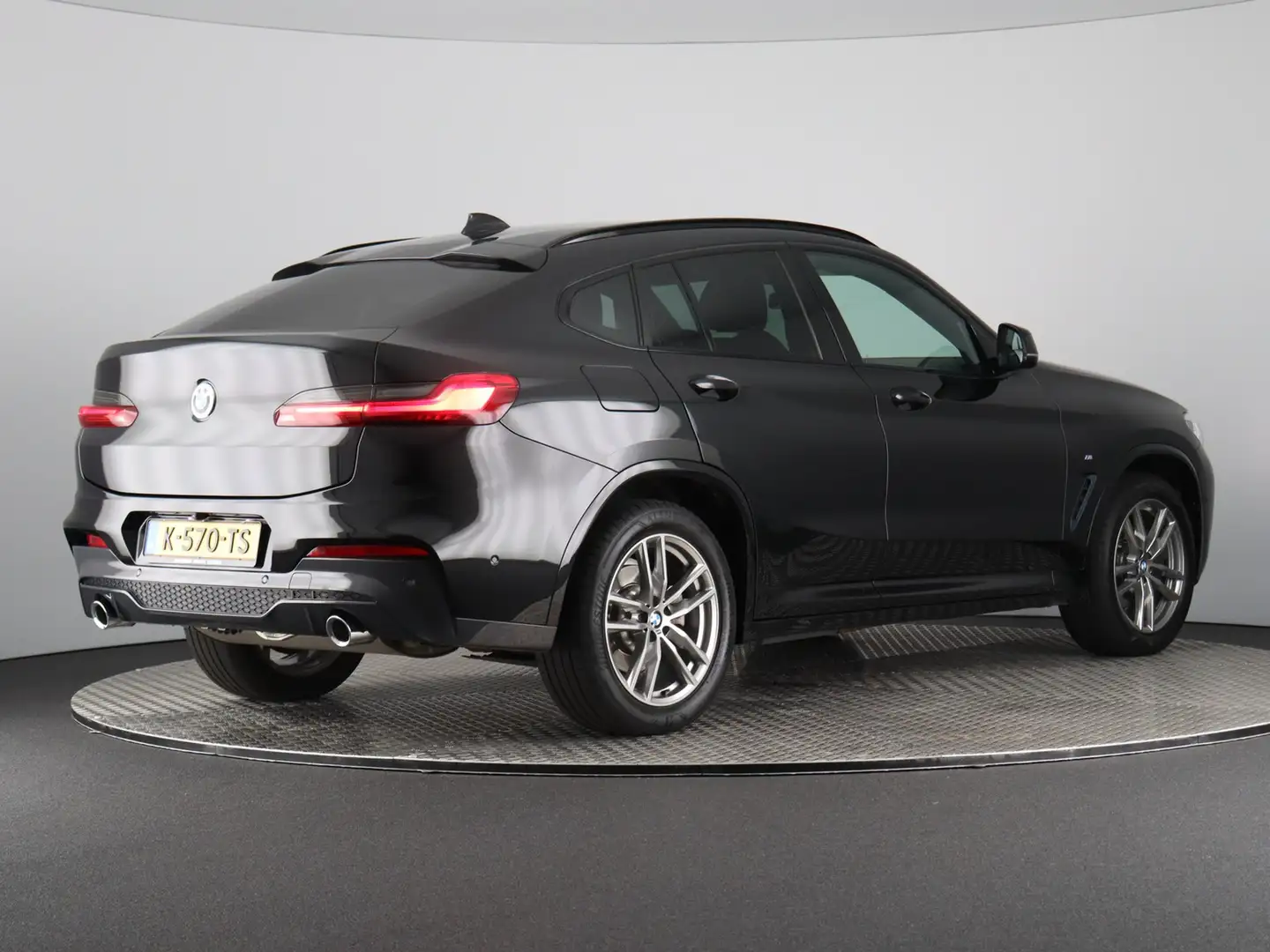 BMW X4 xDrive20i High Executive M Sport (Elek. Trekhaak / Zwart - 2