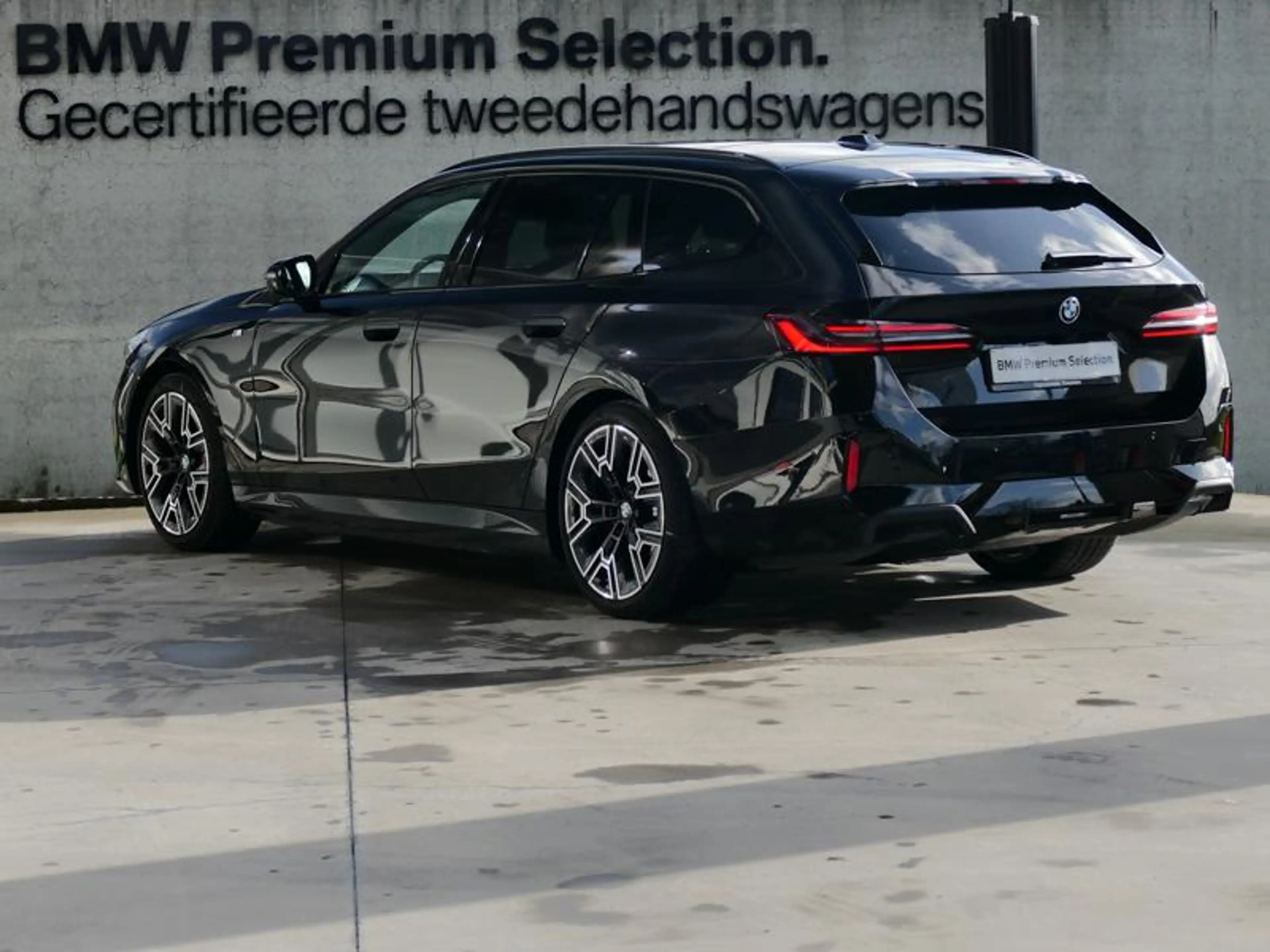 BMW i5 eDrive40 Touring M Sport PRO | PANO | — photo 5