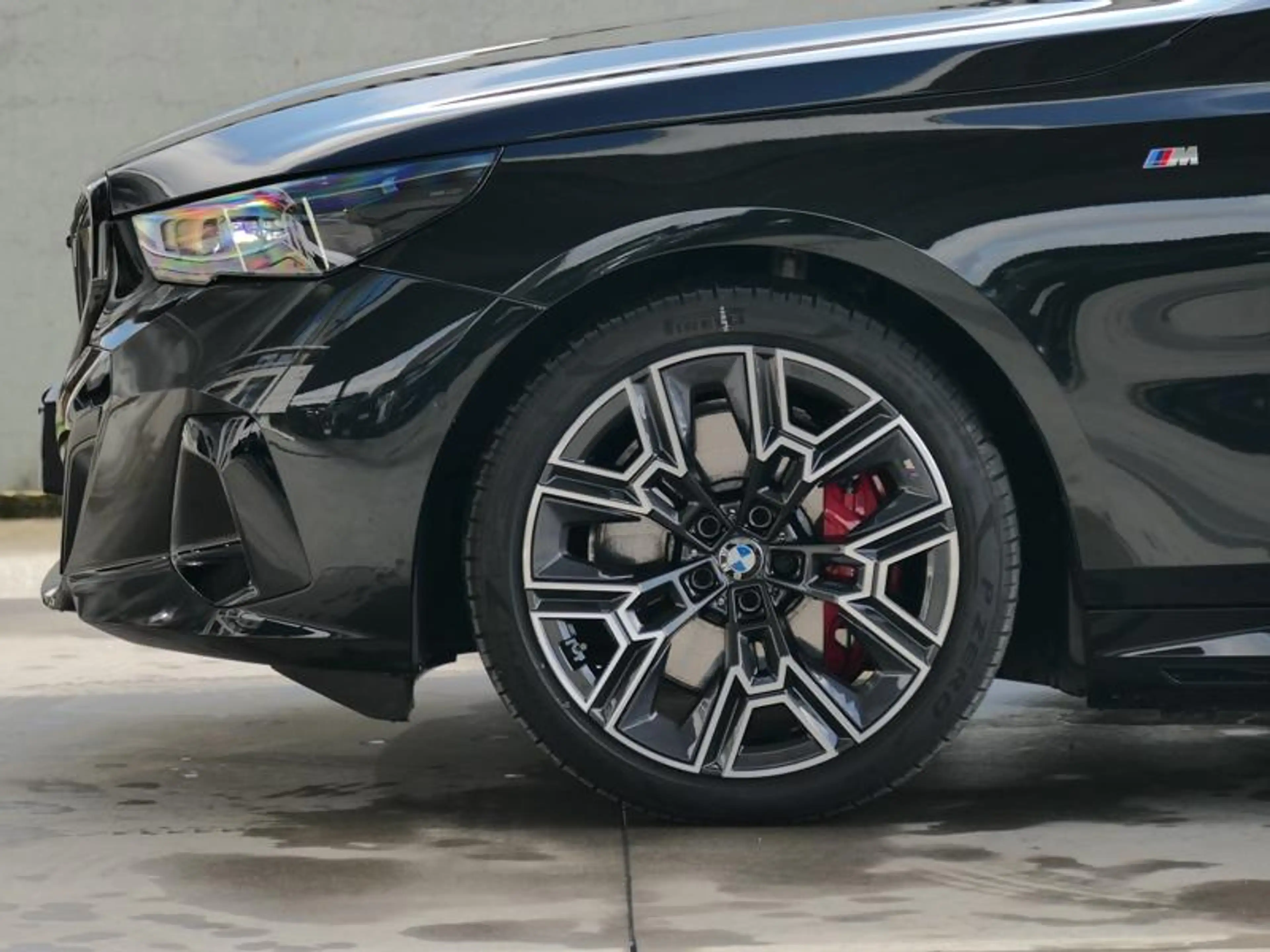 BMW i5 eDrive40 Touring M Sport PRO | PANO | — photo 8