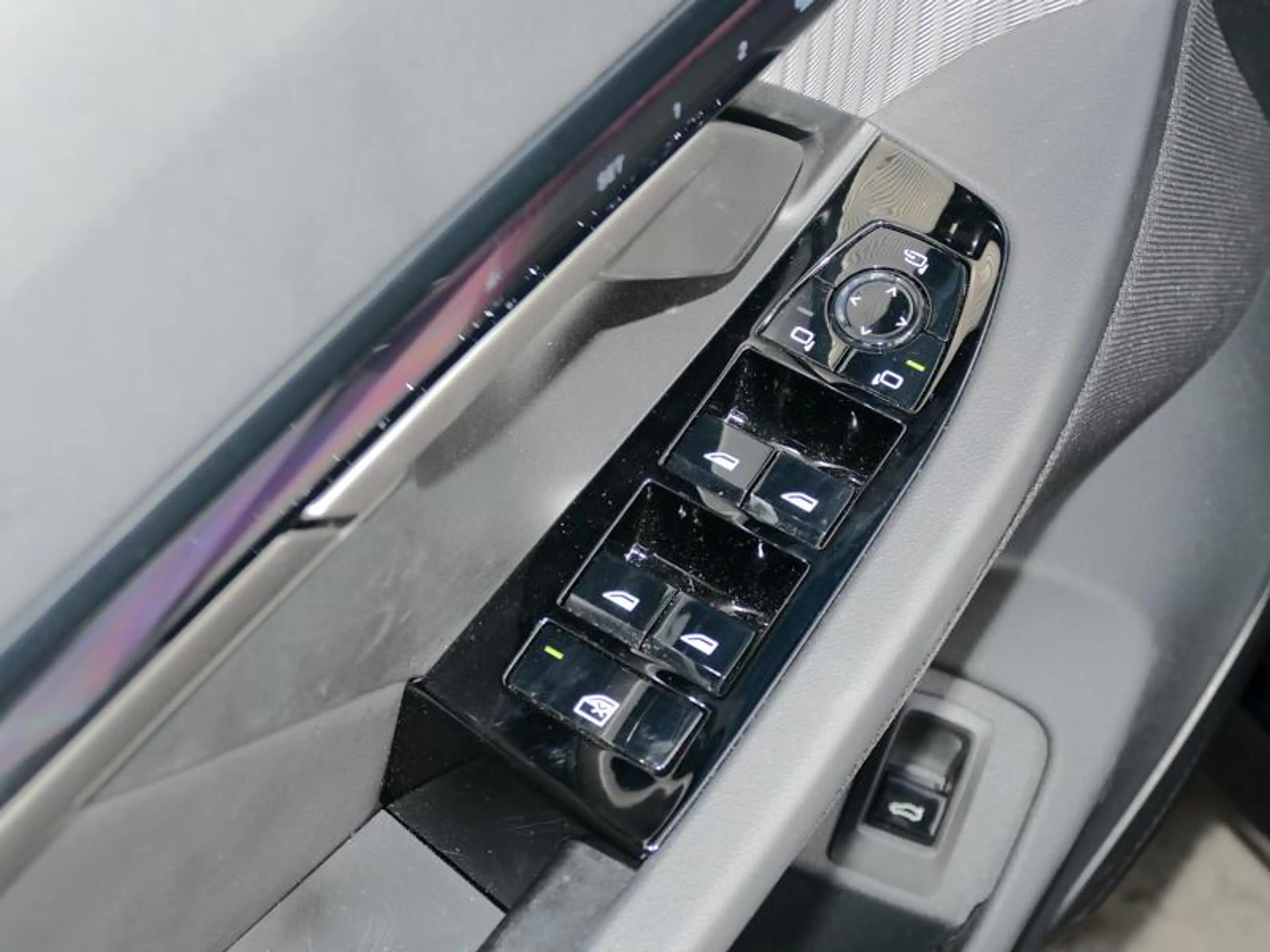 BMW i5 eDrive40 Touring M Sport PRO | PANO | — photo 12