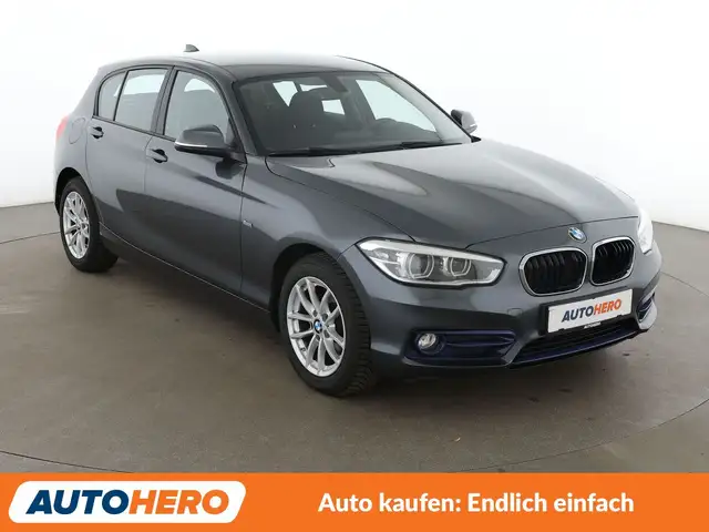 BMW 1 Series view 8